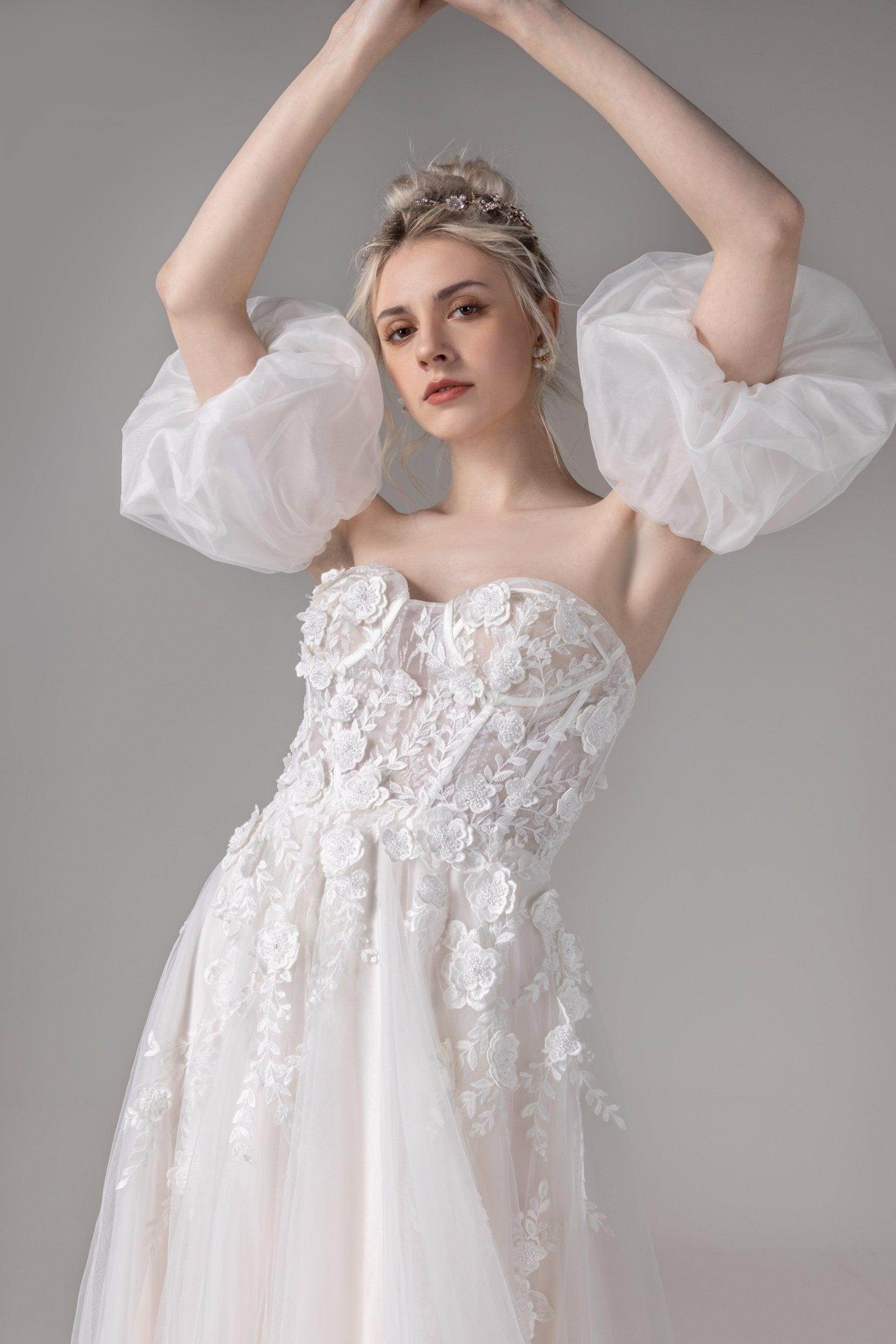 A-Line Court Train Lace Tulle Wedding Dress CW2794 - COCOMELODY